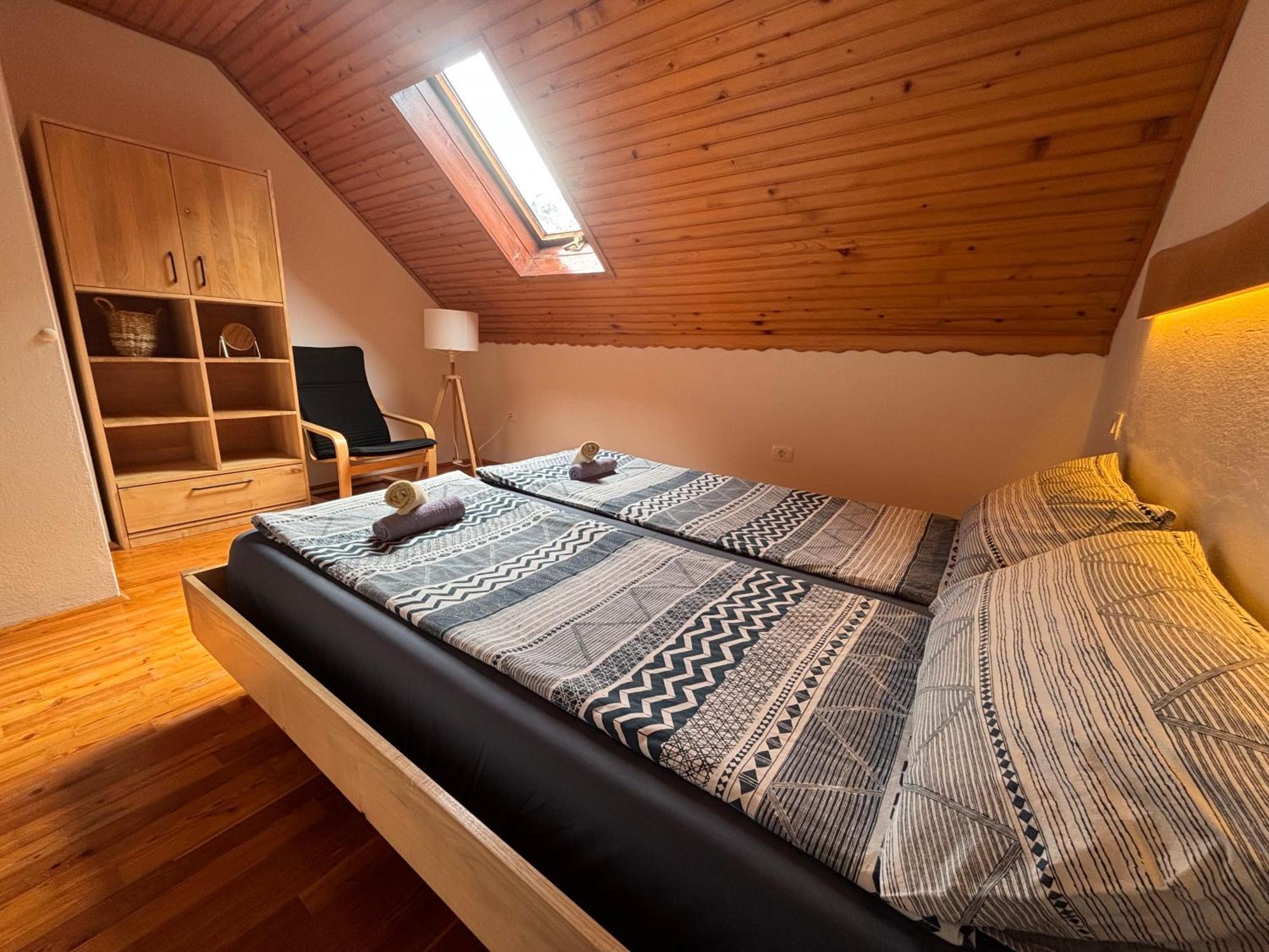 Hisa Patricija Appartement Soča Buitenkant foto