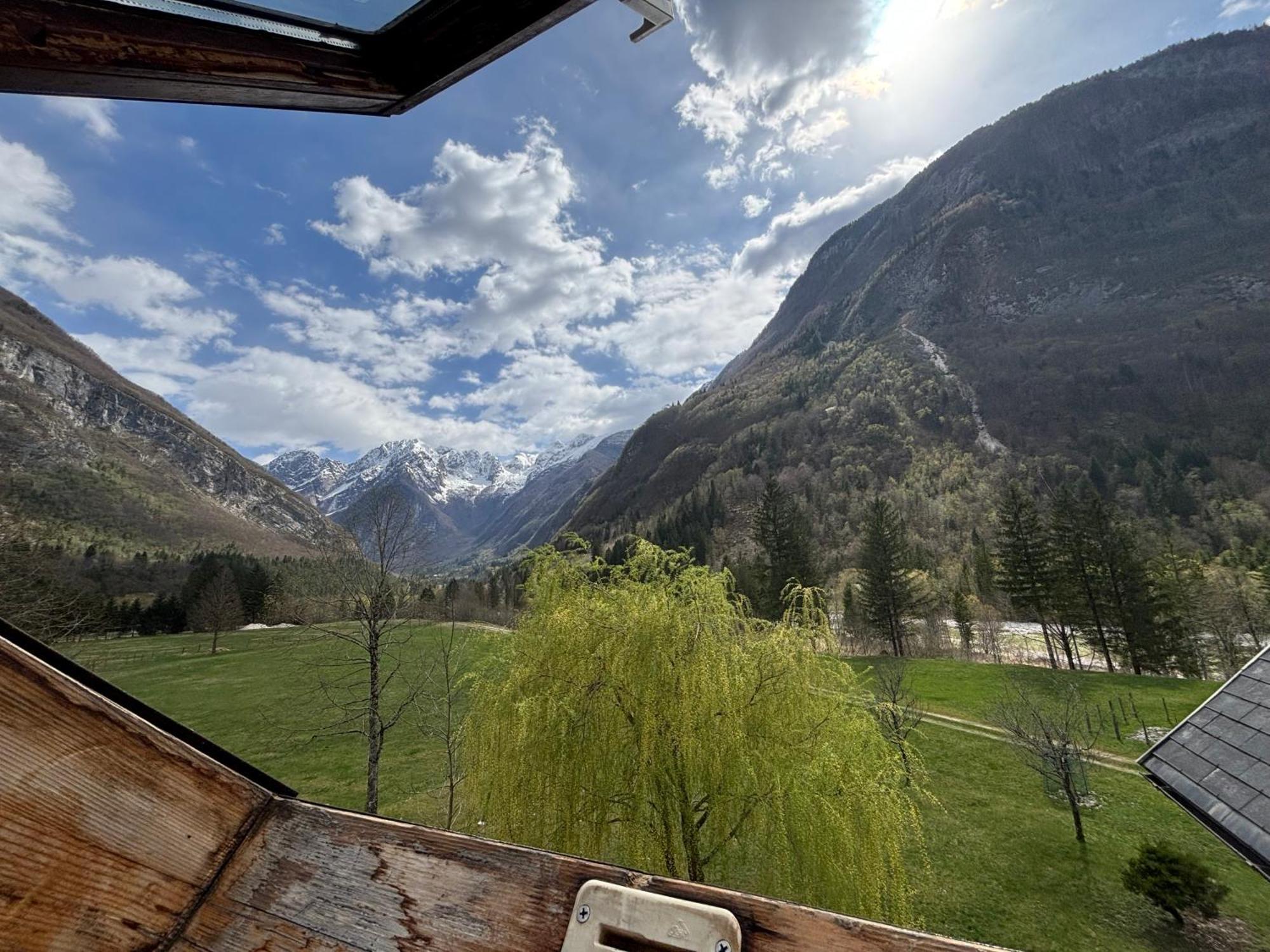 Hisa Patricija Appartement Soča Buitenkant foto