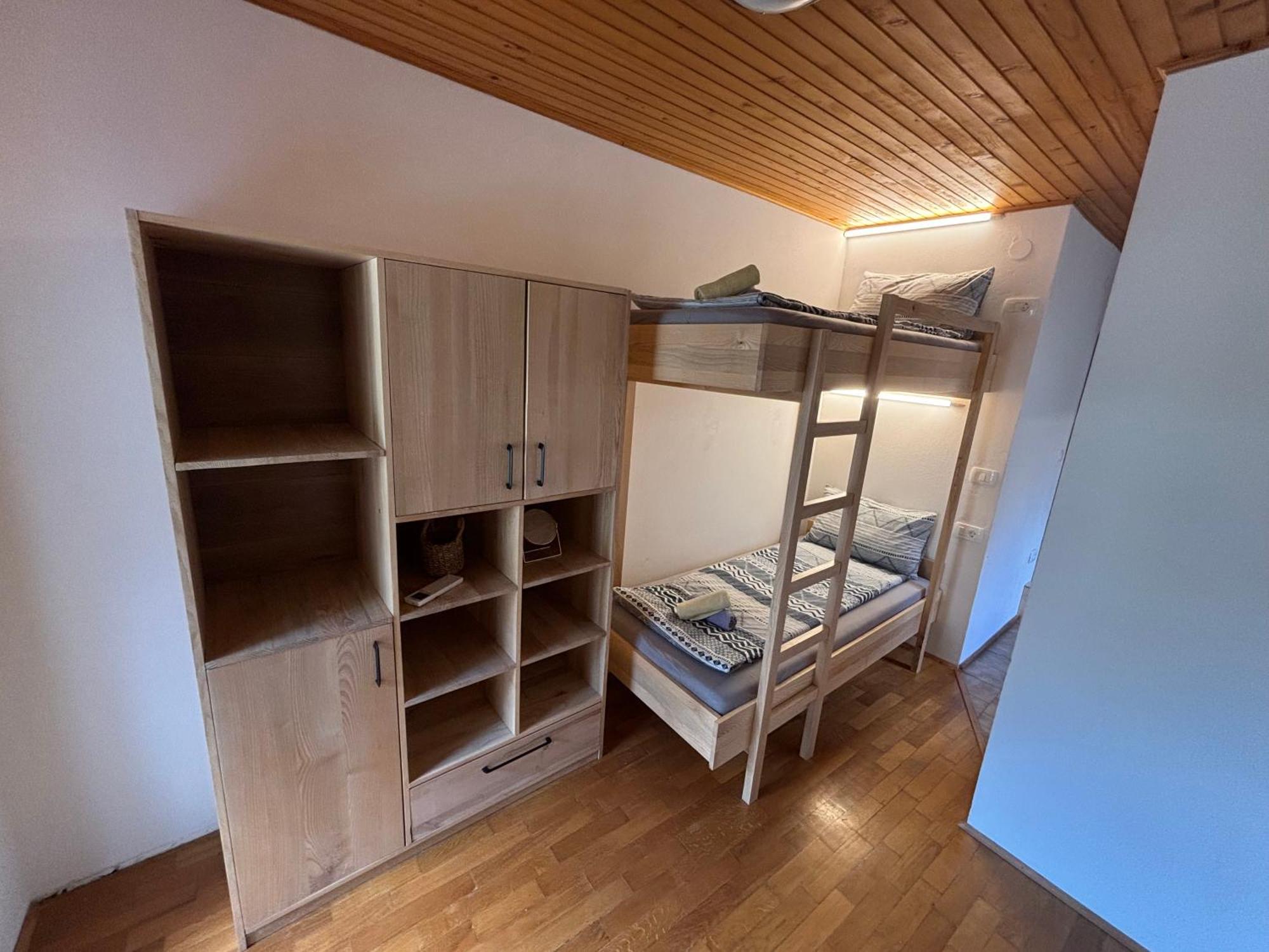 Hisa Patricija Appartement Soča Buitenkant foto
